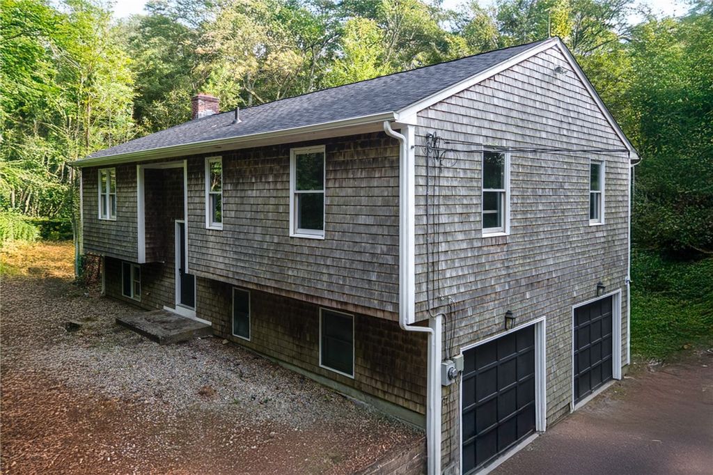 1860 South County Trail, South Kingstown, RI 02892
