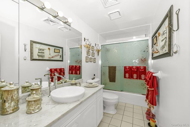 140 Atlantic Avenue 405, Oceanside, NY 11572