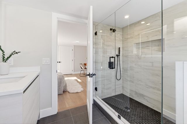 10 Pennsylvania Ave 10, Newton, MA 02464