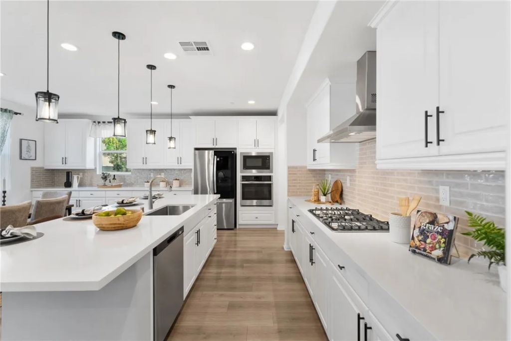 32084 Richardson St., Menifee, CA 92584