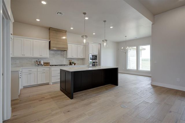 1026 Maverick Pass, Piedmont, OK 73078