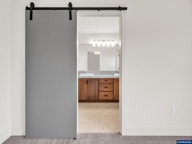 1956 SW 53rd St, Corvallis, OR 97333