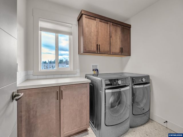 1956 SW 53rd St, Corvallis, OR 97333