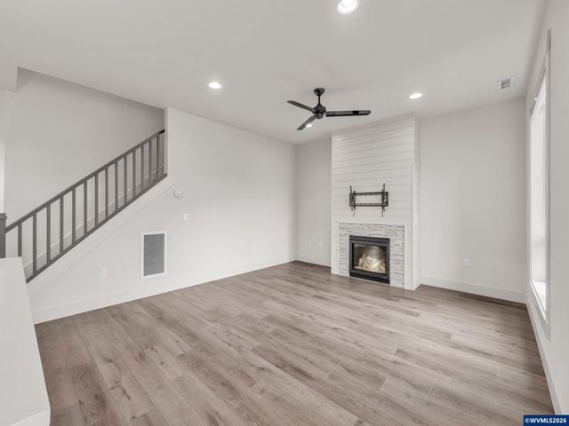 1956 SW 53rd St, Corvallis, OR 97333