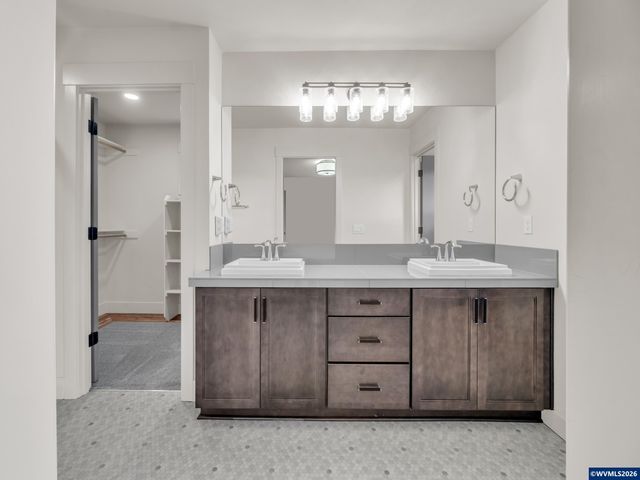 1956 SW 53rd St, Corvallis, OR 97333