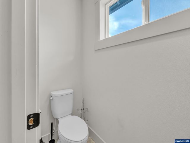 1956 SW 53rd St, Corvallis, OR 97333