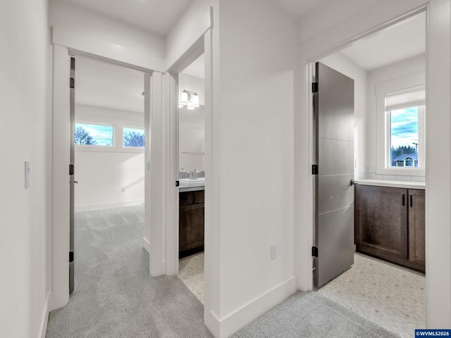 1956 SW 53rd St, Corvallis, OR 97333