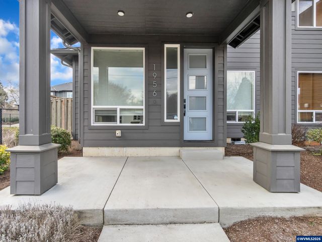 1956 SW 53rd St, Corvallis, OR 97333