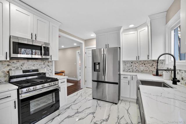 94 Jervis Road, Yonkers, NY 10705