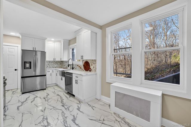 94 Jervis Road, Yonkers, NY 10705