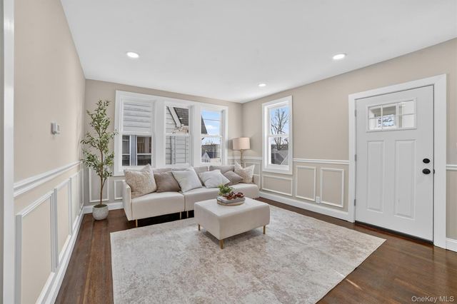 94 Jervis Road, Yonkers, NY 10705