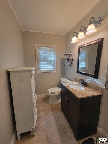 1525 Carteret Ave, Pueblo, CO 81004