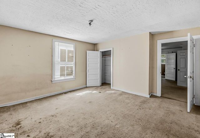 310 Hawkins Street, Wellford, SC 29385