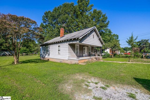 310 Hawkins Street, Wellford, SC 29385