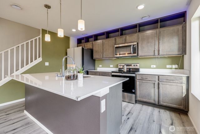 15036 Iverson Loop SE, Yelm, WA 98597