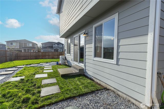 15036 Iverson Loop SE, Yelm, WA 98597