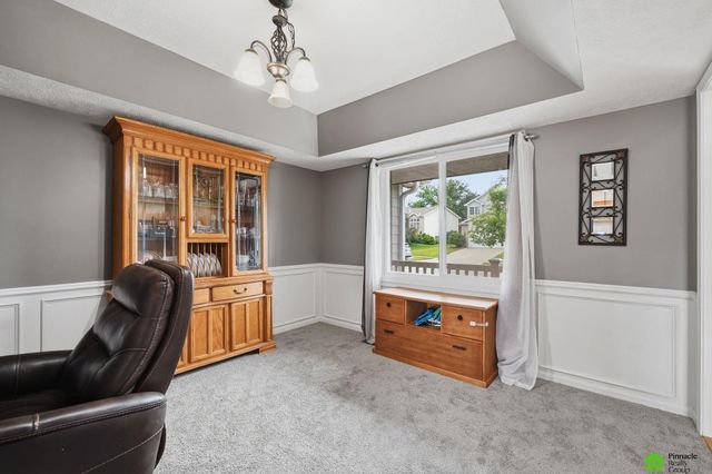 3730 El Paso Drive, Lincoln, NE 68516