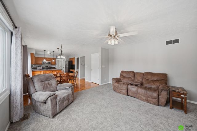 3730 El Paso Drive, Lincoln, NE 68516