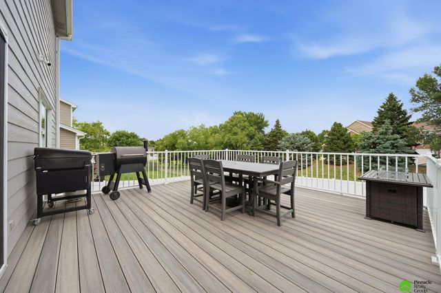 3730 El Paso Drive, Lincoln, NE 68516