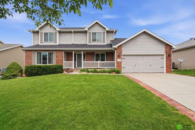 3730 El Paso Drive, Lincoln, NE 68516