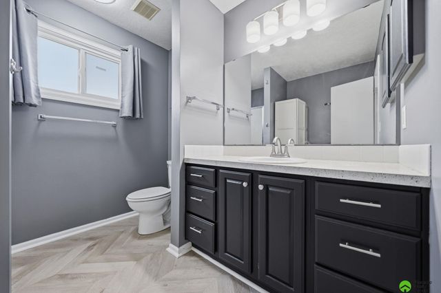 3730 El Paso Drive, Lincoln, NE 68516