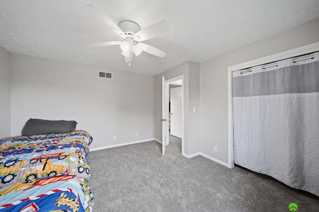 3730 El Paso Drive, Lincoln, NE 68516