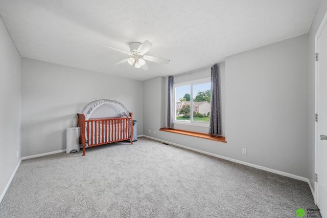 3730 El Paso Drive, Lincoln, NE 68516