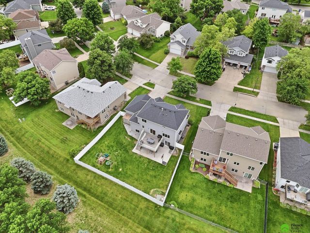 3730 El Paso Drive, Lincoln, NE 68516