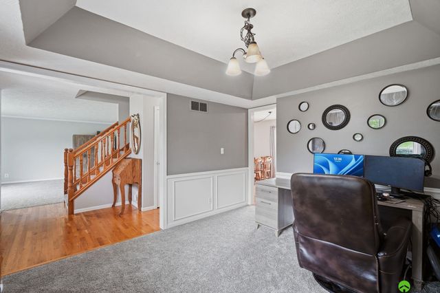 3730 El Paso Drive, Lincoln, NE 68516