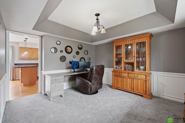3730 El Paso Drive, Lincoln, NE 68516