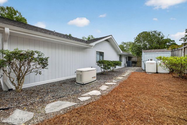 400 Spike Rush Court, Wilmington, NC 28405