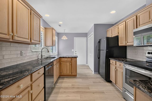 400 Spike Rush Court, Wilmington, NC 28405