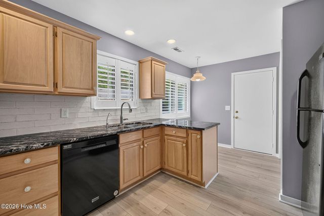 400 Spike Rush Court, Wilmington, NC 28405