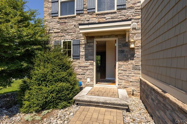 127 Brinan Fields, Manlius, NY 13104