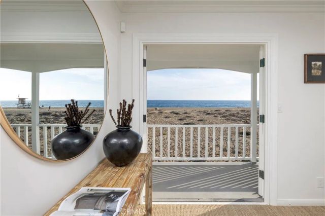 1516 E Ocean Front, Newport Beach, CA 92661