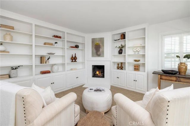 1516 E Ocean Front, Newport Beach, CA 92661