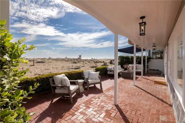 1516 E Ocean Front, Newport Beach, CA 92661