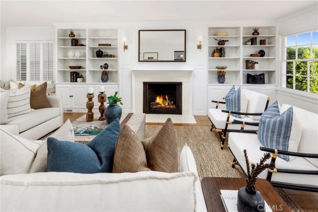 1516 E Ocean Front, Newport Beach, CA 92661