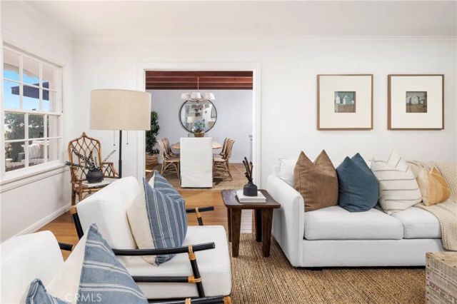 1516 E Ocean Front, Newport Beach, CA 92661