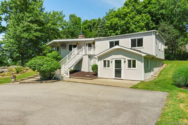 12 Raymond Road, North Salem, NY 10560