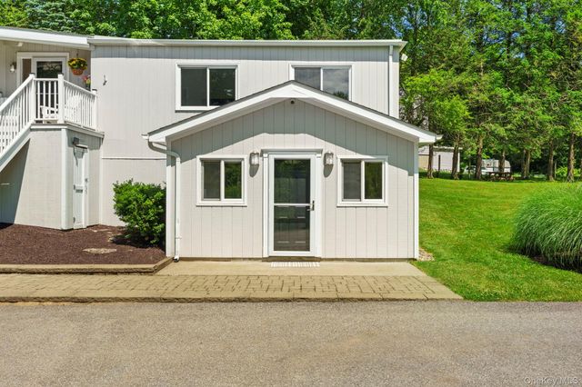 12 Raymond Road, North Salem, NY 10560