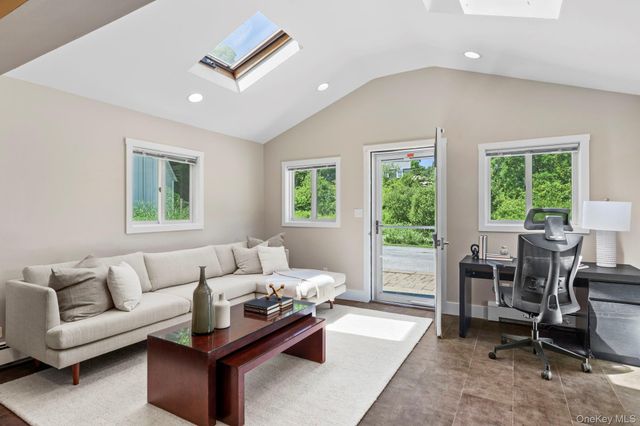 12 Raymond Road, North Salem, NY 10560