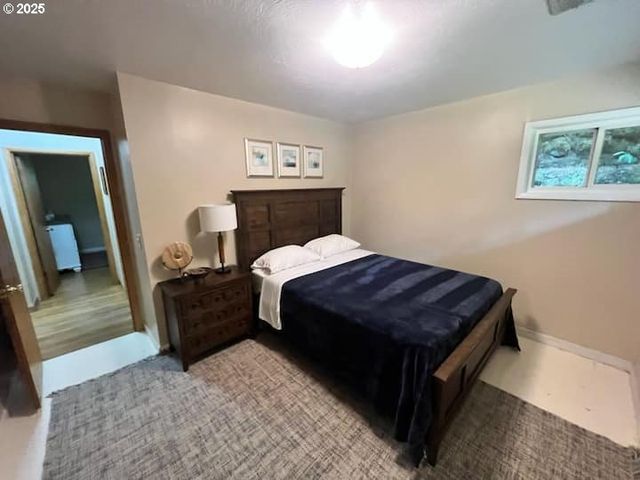 18100 BRYANT Rd, Lake Oswego, OR 97034