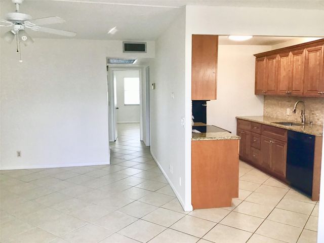 2035 Exeter B 2035, Boca Raton, FL 33434