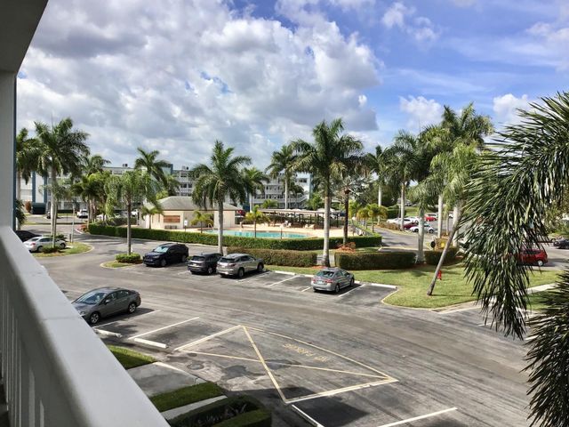 2035 Exeter B 2035, Boca Raton, FL 33434