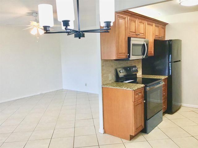 2035 Exeter B 2035, Boca Raton, FL 33434