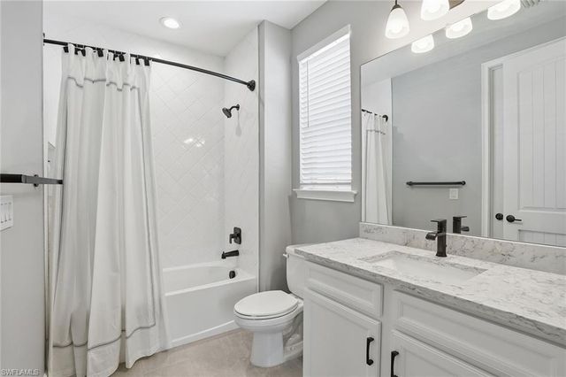 3549 Pilot CIR, Naples, FL 34120