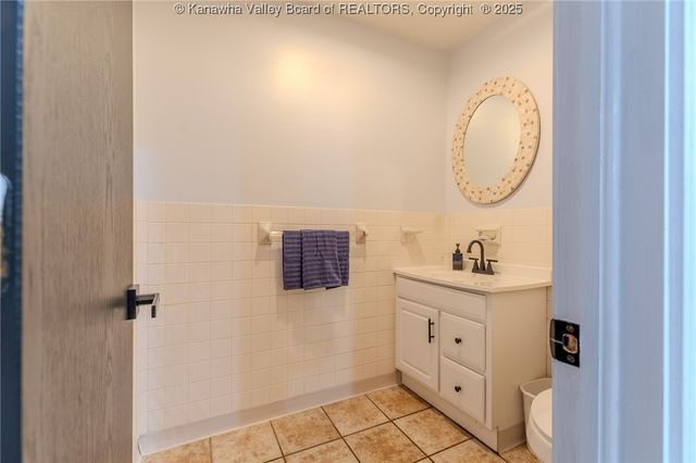 4044 Indian Creek Road, Elkview, WV 25071