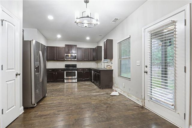 4186 Woodland Park Drive, Atlanta, GA 30331