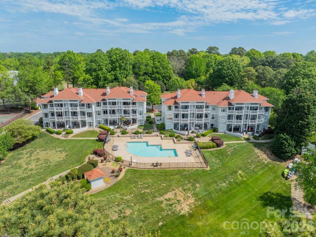 17919 Kings Point Drive C, Cornelius, NC 28031